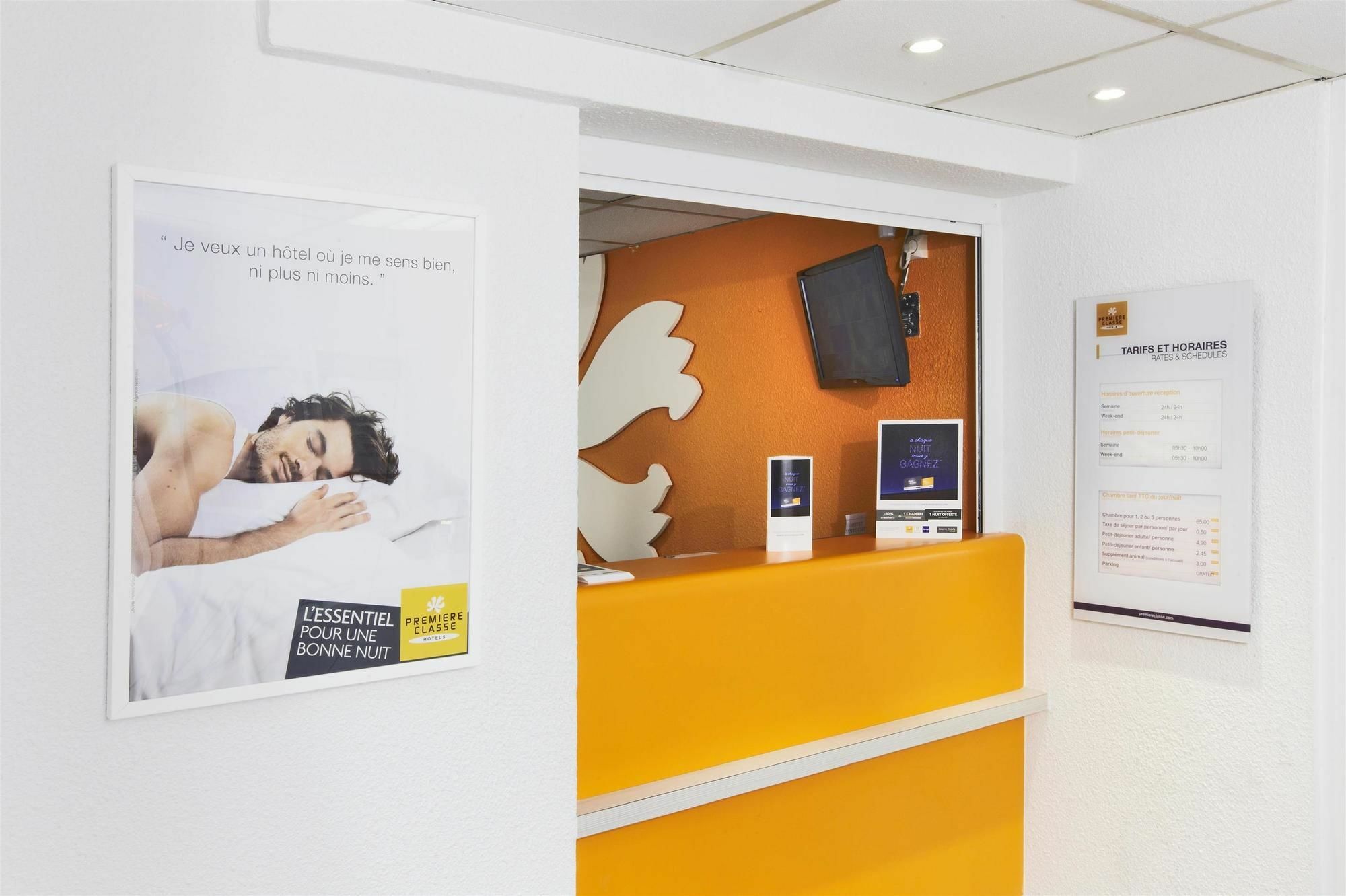 فندق بريمير كلاسيه مونتريول موراوْيْ المظهر الخارجي الصورة Reception area